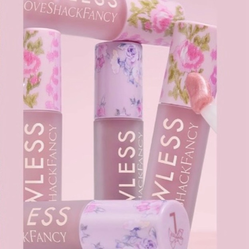 LAWLESS LoveShackFancy Lip Plumping Gloss